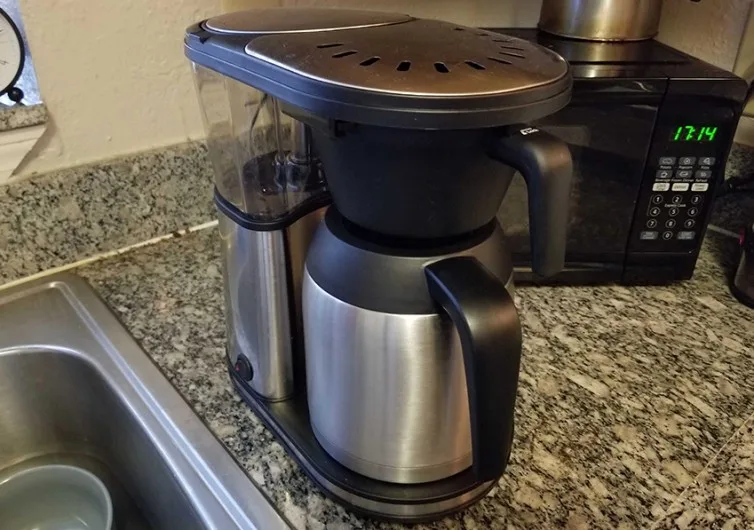 Bonavita Connoisseur drip coffee maker